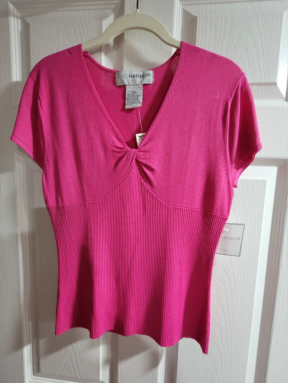 NWT-Sag Harbor Petite Medium Pink V-Neck Short Sleeve Sweater